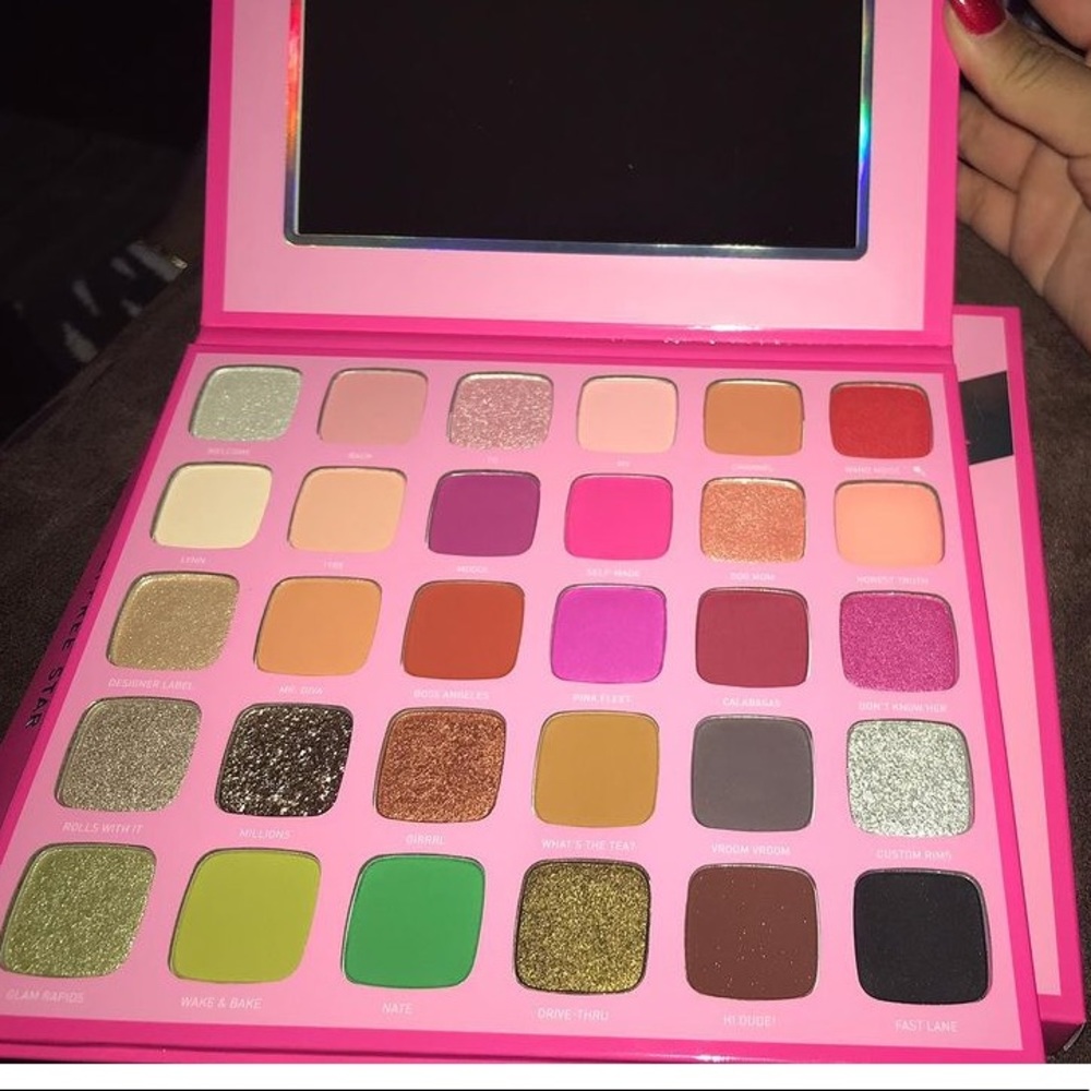 JEFREE STAR PALLETE last one